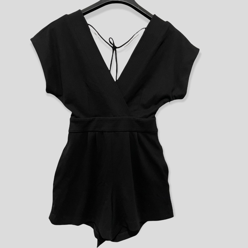 Romeo and Juliet Couture. Climb aboard Romper Jumpsuit Shorts. Black Belted.